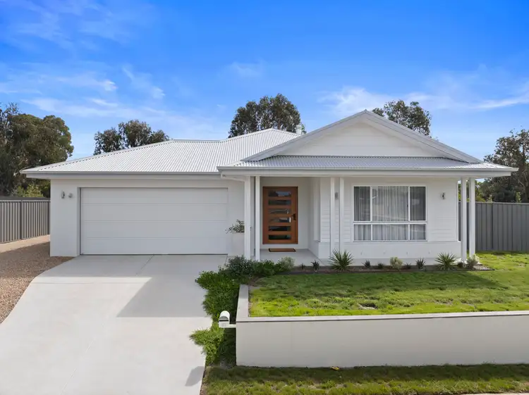 43 Williams Drive, Mansfield VIC 3722