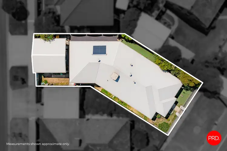 Second view of Homely house listing, 2/213 Holdsworth Road, North Bendigo VIC 3550