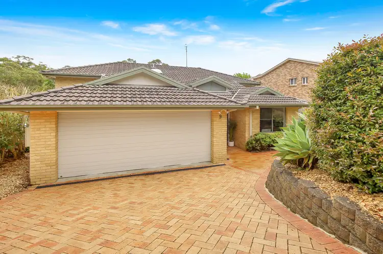 9 Howard Avenue, Green Point NSW 2251