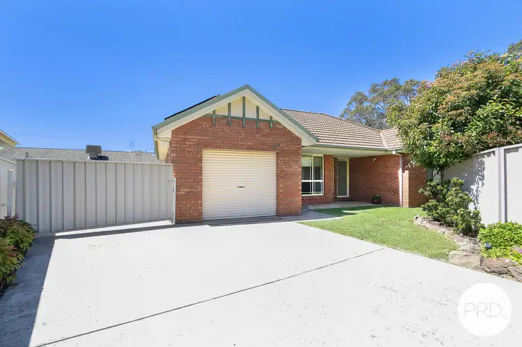 Main view of Homely unit listing, 2/32 Lawson Street, West Wodonga VIC 3690