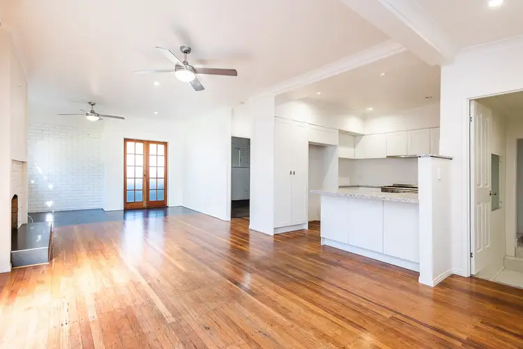 Fifth view of Homely house listing, 400 Bayview Street, Paradise Point QLD 4216