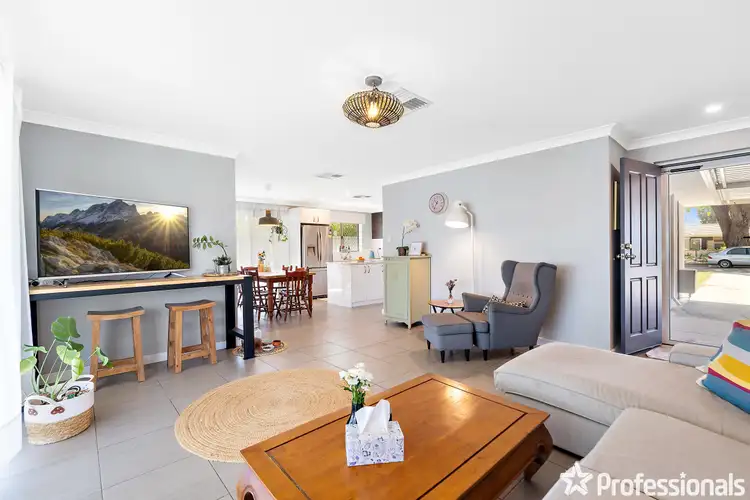 Fifth view of Homely house listing, 8 Tomlinson Place, Armadale WA 6112