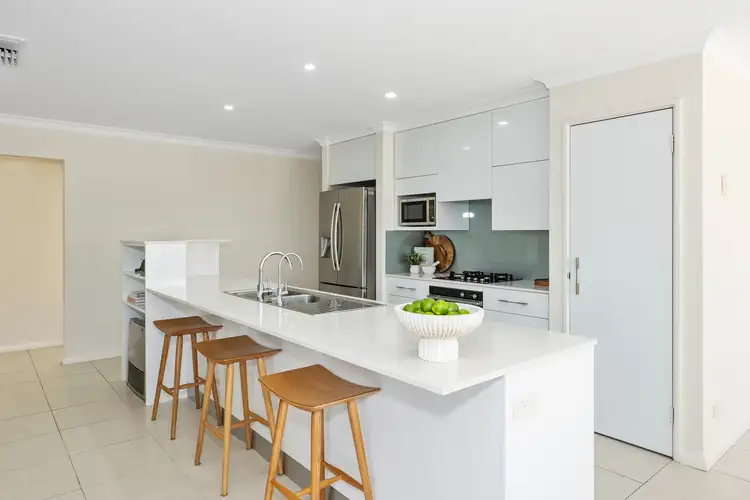 17 Leschenaultia Drive, Canning Vale WA 6155