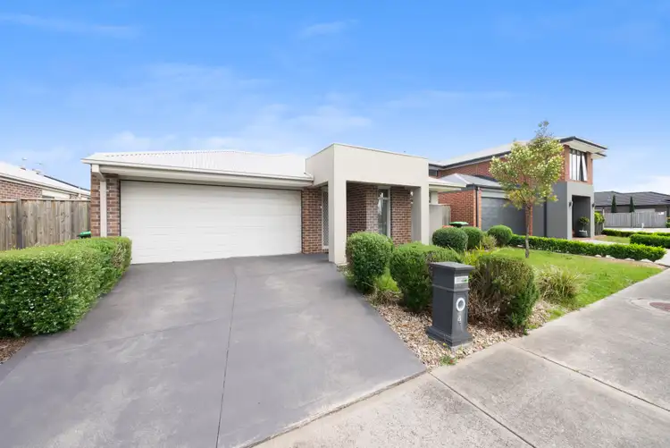Second view of Homely house listing, 4 Straw Flower Circuit, Greenvale VIC 3059