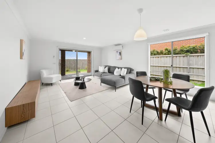Sixth view of Homely house listing, 4 Straw Flower Circuit, Greenvale VIC 3059