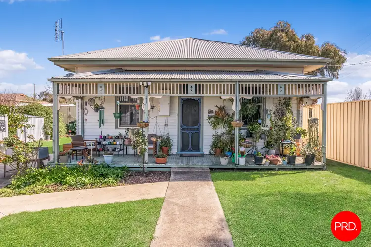 11 Richards Street