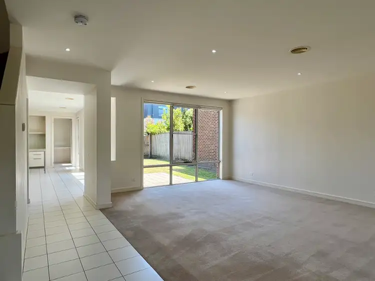 Fourth view of Homely house listing, 8 Edgbaston Way, Mulgrave VIC 3170