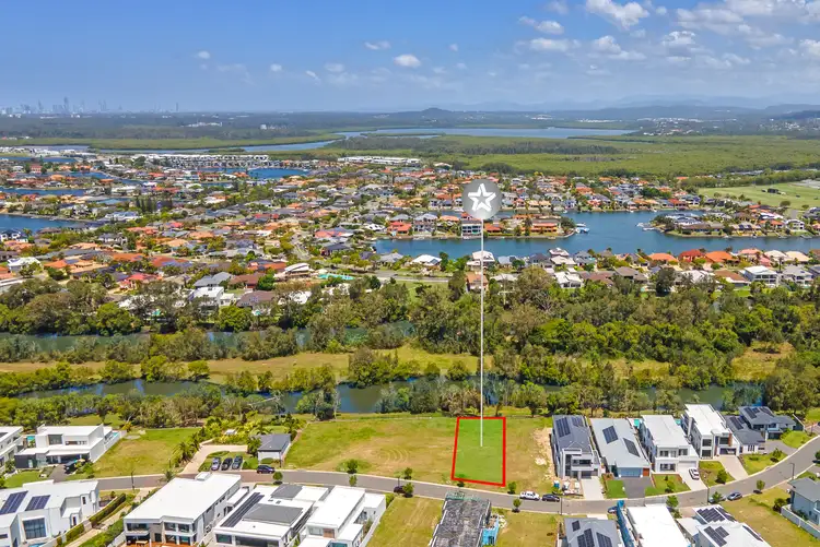 9237 Peter Senior Drive, Hope Island QLD 4212