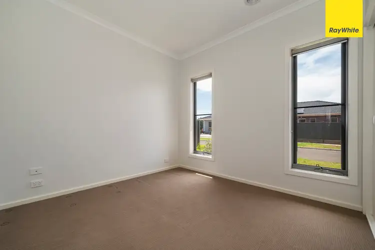 Third view of Homely house listing, 4 Oaky Cres, Cobblebank VIC 3338