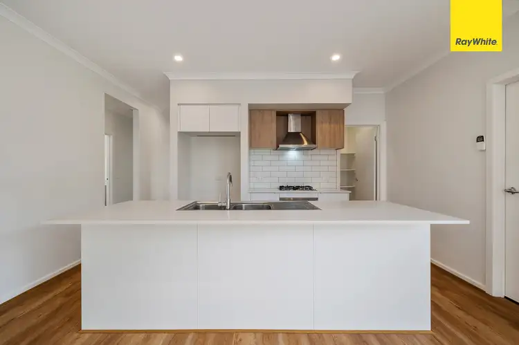 Fifth view of Homely house listing, 4 Oaky Cres, Cobblebank VIC 3338