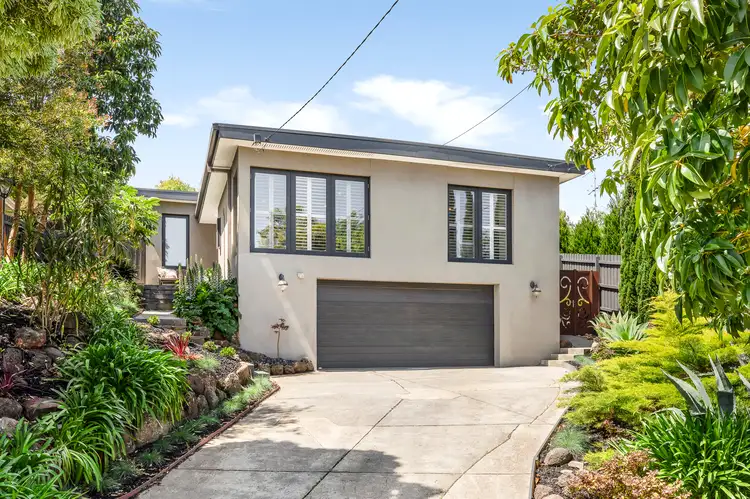 8 Sophora Court, Templestowe Lower VIC 3107