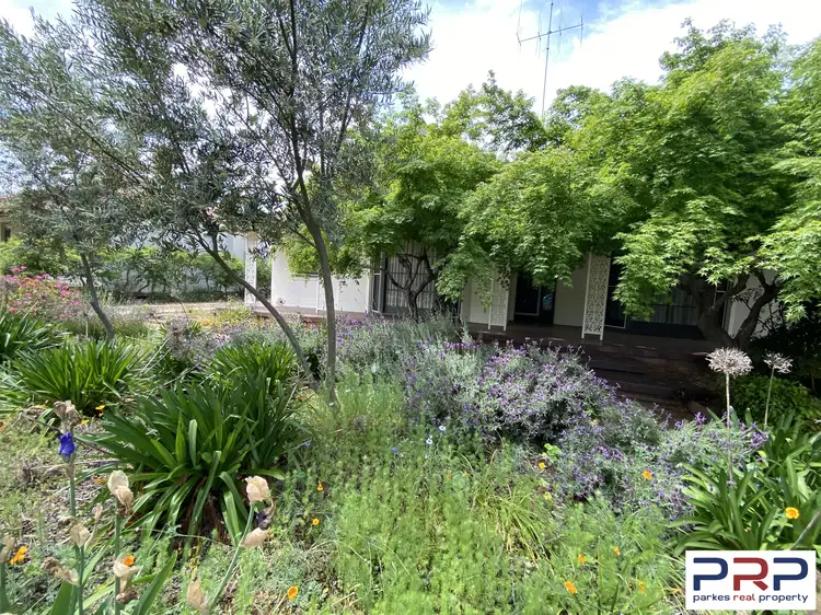 369-371 Clarinda Street, Parkes NSW 2870