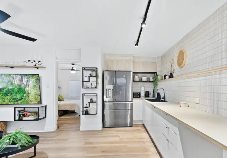 Second view of Homely unit listing, 3/10 Leonard Avenue, Surfers Paradise QLD 4217
