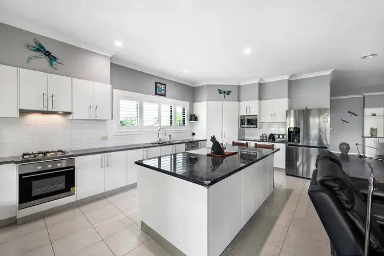8 Valencia Drive, Orange NSW 2800