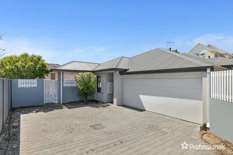 Main view of Homely house listing, 3/23 Boundary Road, St James WA 6102
