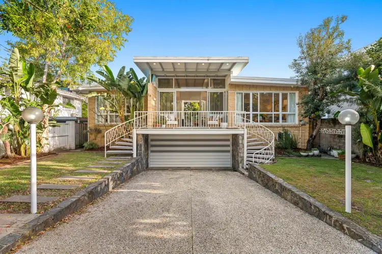 26 Seashell Avenue, Mermaid Beach QLD 4218