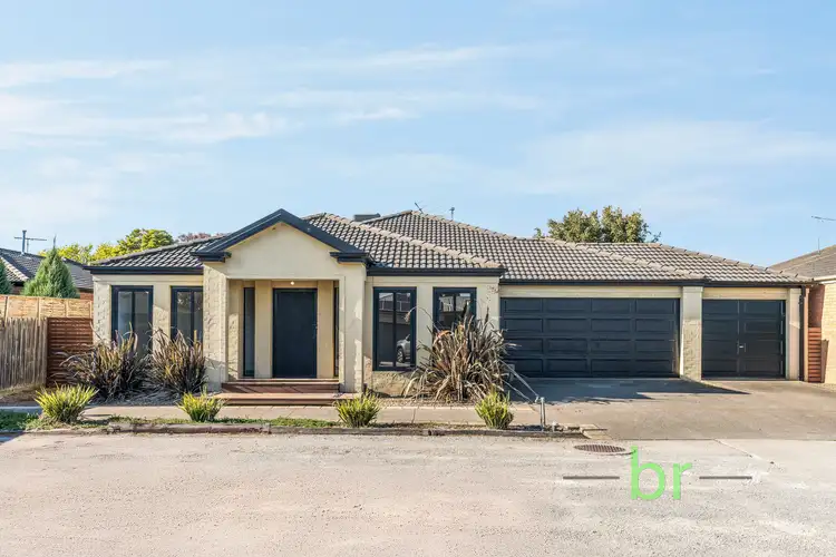 11 Nilaur Place, Lara VIC 3212