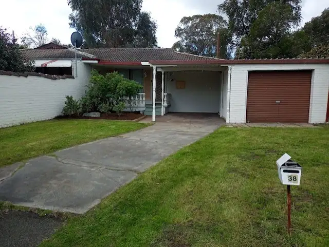38 Banksia Road, Camillo WA 6111