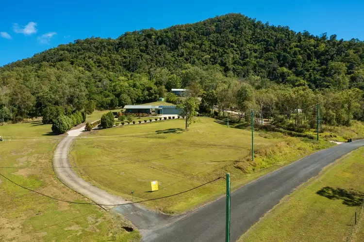 Third view of Homely house listing, 6 Mount Marlow Rise, Mount Marlow QLD 4800