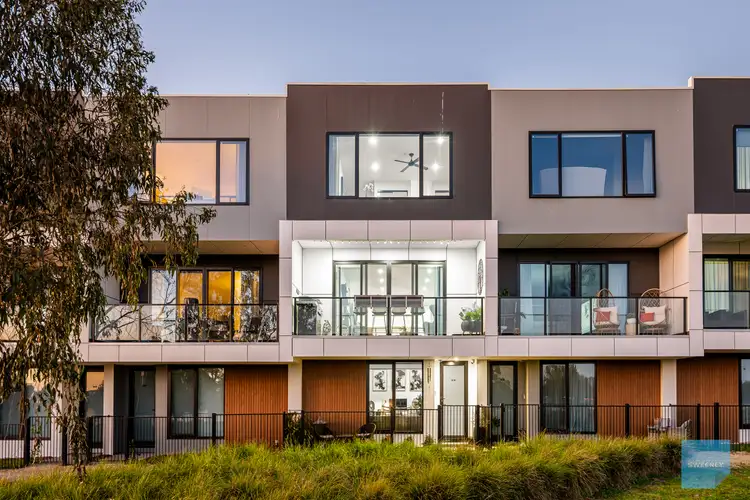 22/16 Garretty Road, Caroline Springs VIC 3023