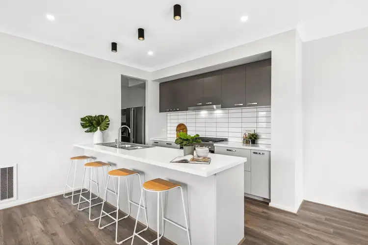 16-18 Eaglesnest Drive, Curlewis VIC 3222