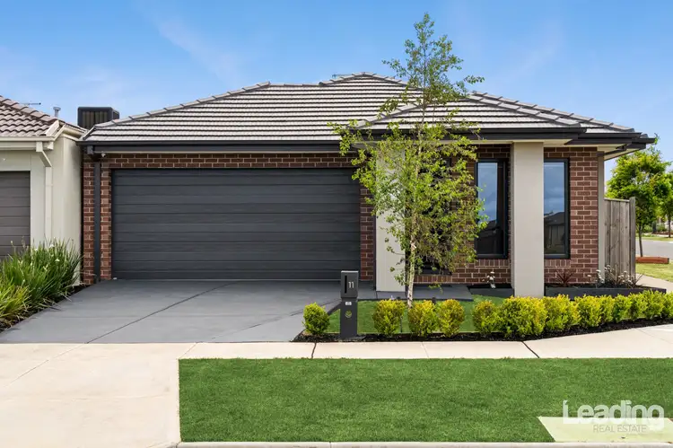 11 Splendour Circuit, Diggers Rest VIC 3427