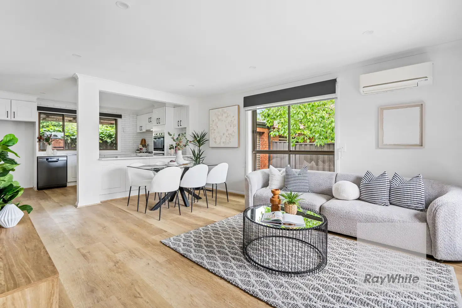 Main view of Homely unit listing, 2/6 Warrawee Drive, Bundoora VIC 3083