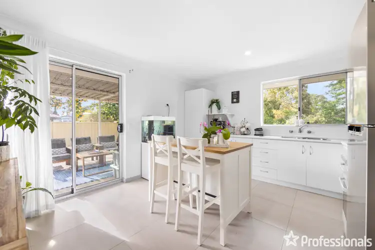 Seventh view of Homely house listing, 5 Cimbor Way, Parmelia WA 6167