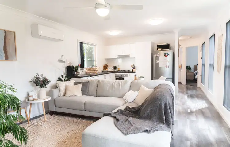 33A Ogilvie St