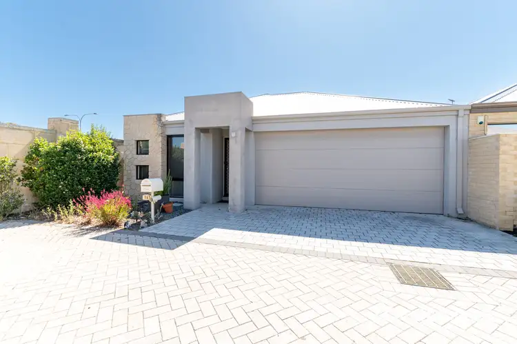 162 Shiraz Boulevard, Pearsall WA 6065