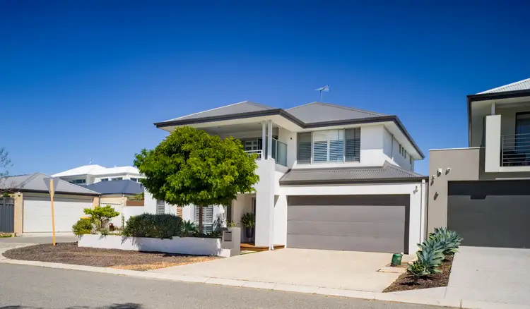 22 Livorno Approach, Coogee WA 6166