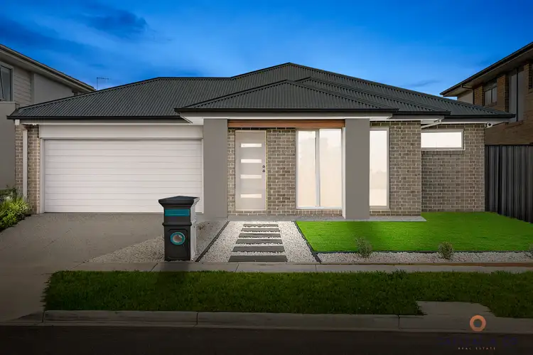 5 Alloca Crescent, Donnybrook VIC 3064