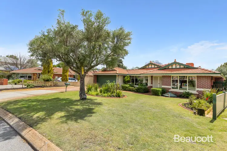 17 Brooks Drive, Bayswater WA 6053