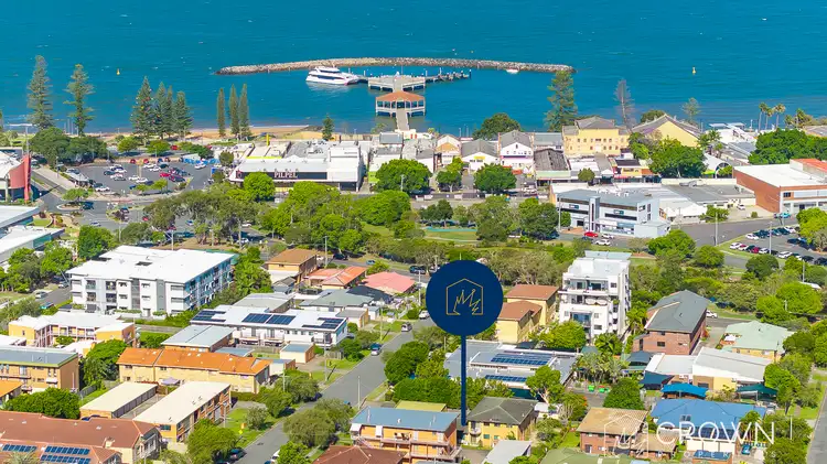 Main view of Homely unit listing, 2/7 Meredith Street, Redcliffe QLD 4020