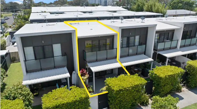 Third view of Homely townhouse listing, 2/60-62 Anzac Avenue, Maroochydore QLD 4558