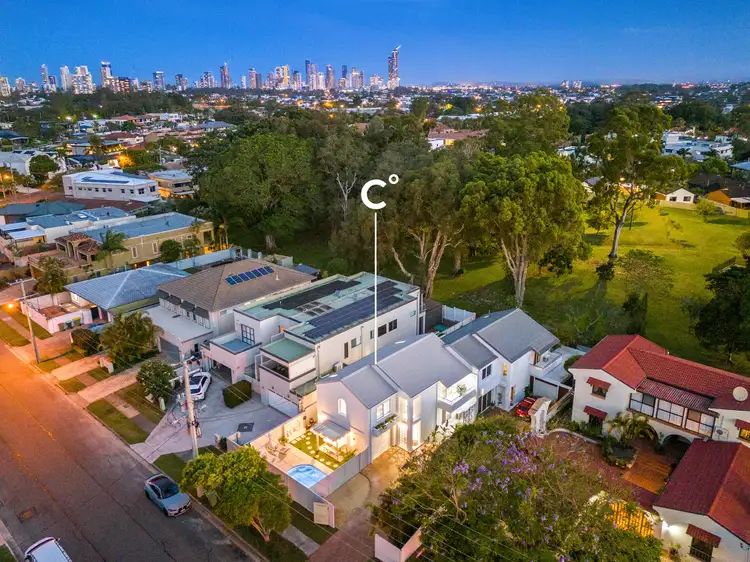 1/4 Vespa Crescent, Surfers Paradise QLD 4217