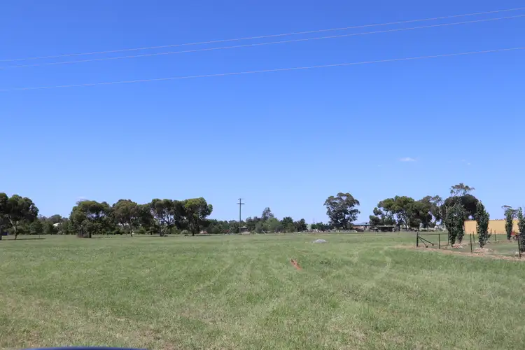 3 Evatt Street, Temora NSW 2666