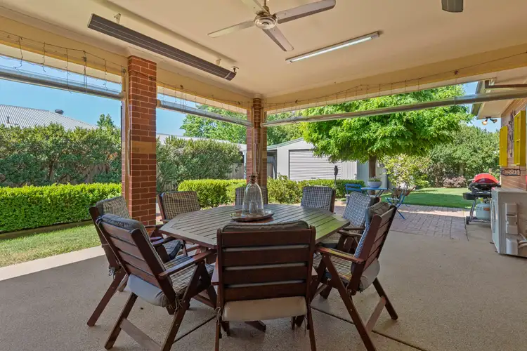 9 Village Court, Mansfield VIC 3722