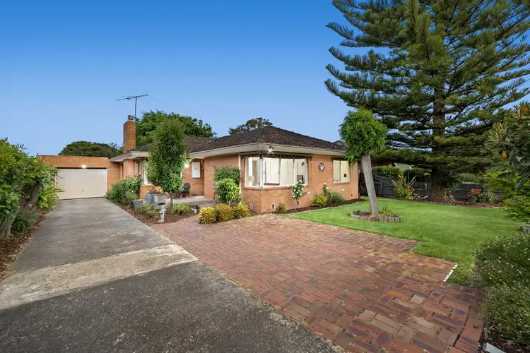 85 Albany Drive