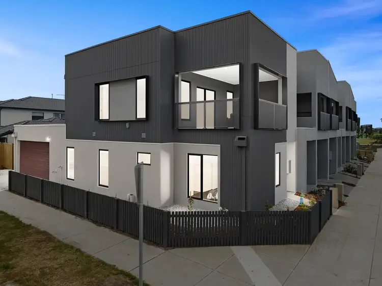 34 Creek Esplanade, Donnybrook VIC 3064