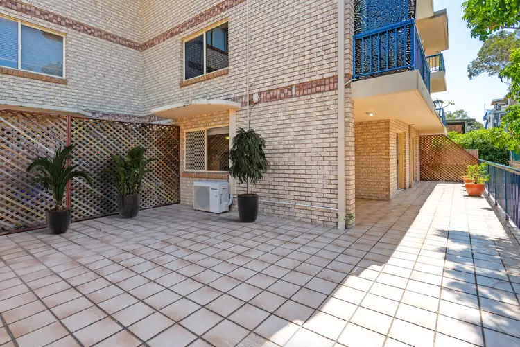 Third view of Homely apartment listing, 2/9 Errol Avenue, Paradise Point QLD 4216