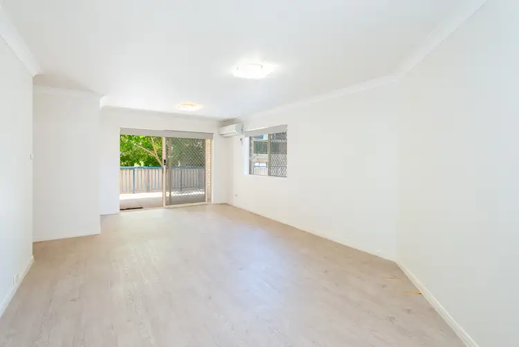 Fourth view of Homely apartment listing, 2/9 Errol Avenue, Paradise Point QLD 4216