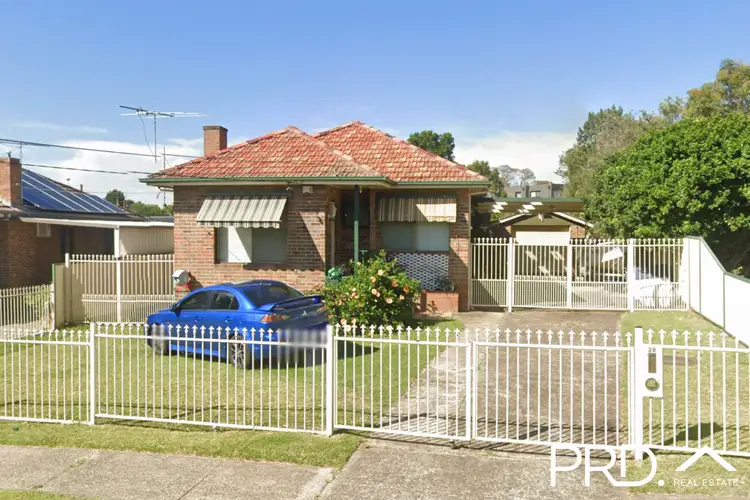 28 Lesley Avenue, Revesby NSW 2212