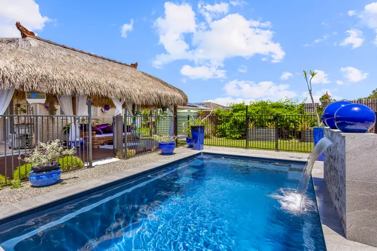 25 Lakeside Crescent, Ningi QLD 4511