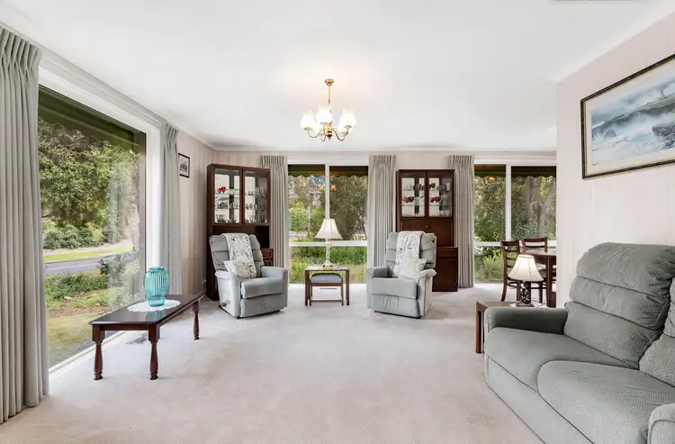 Second view of Homely house listing, 1 Somerset Drive, Viewbank VIC 3084