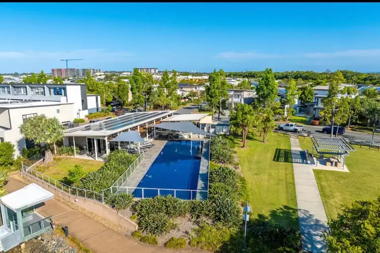 Fifth view of Homely townhouse listing, 8 Mayfair Lane, Hope Island QLD 4212
