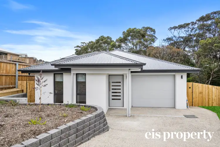 39 Home Avenue, Blackmans Bay TAS 7052