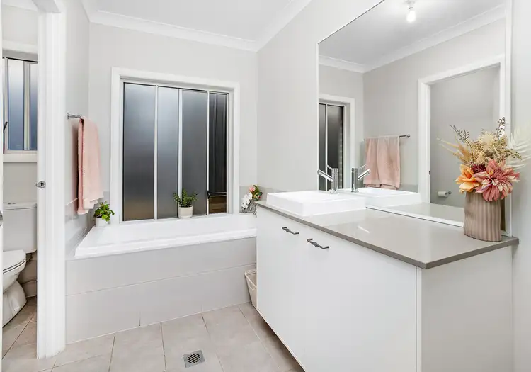 Fourth view of Homely house listing, 27 Lockheed Hudson Drive, Horsley NSW 2530