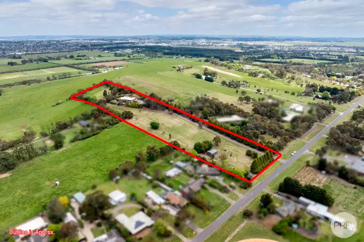 37 Cummins Road, Mount Rowan VIC 3352