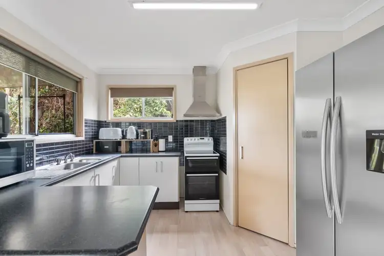Sixth view of Homely house listing, 4 Gill Court, Bundamba QLD 4304